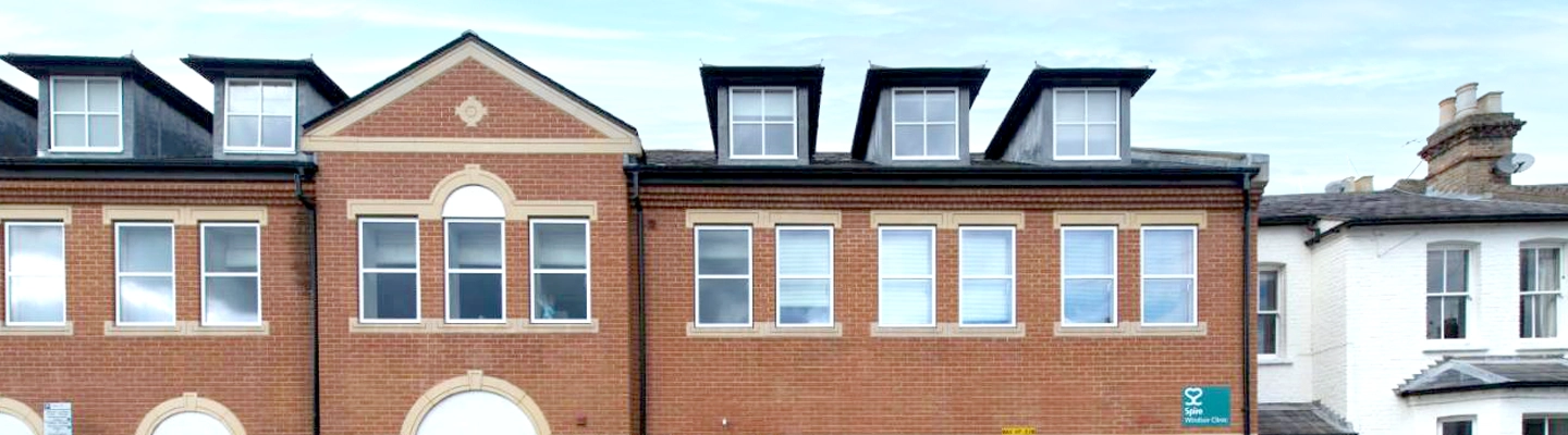 Installing internal AC to air condition an apartment in Fountain Court, Windsor in a conservation area