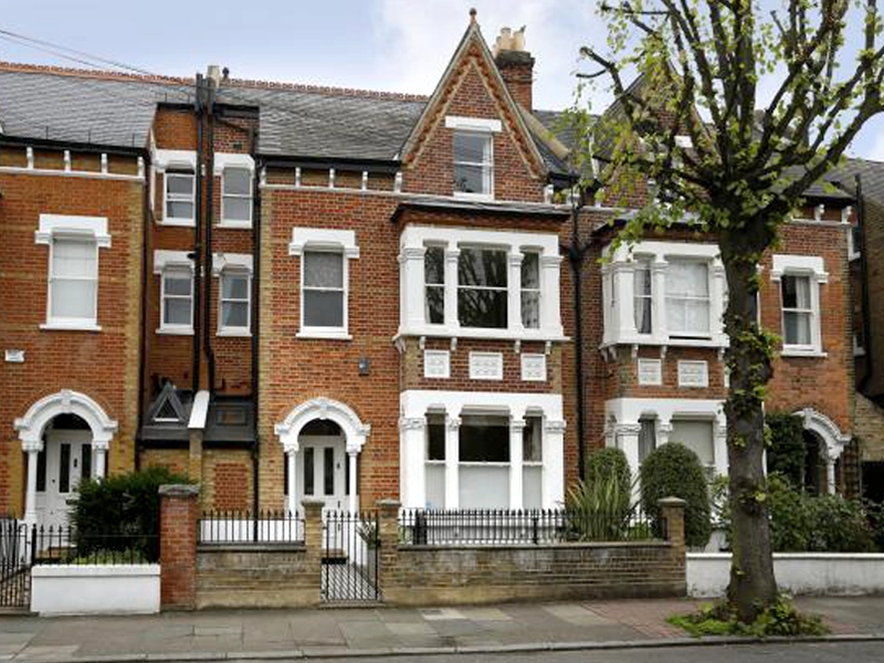 Featured image for “Hendrick Avenue, Balham SW12”